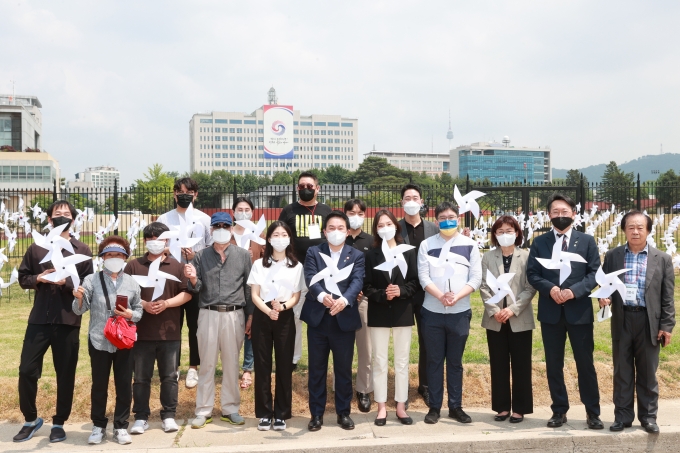 The pilot opening of Yongsan Park, formerly used as the headquarters of the U.S. Forces Korea 포토이미지