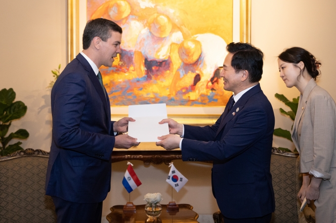 To Strengthen Infrastructure Cooperation with New Paraguayan Government 포토이미지