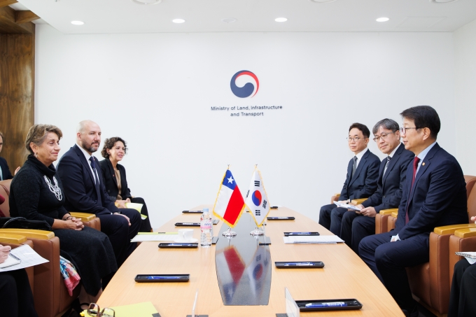 Korea and Chile Strengthen Cooperation in Investment and Development Projects 포토이미지