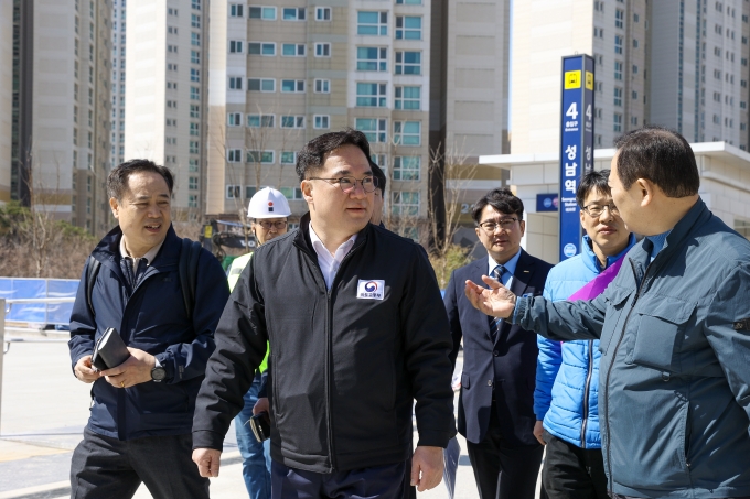 Inspection on the Operational Status of GTX-A 포토이미지