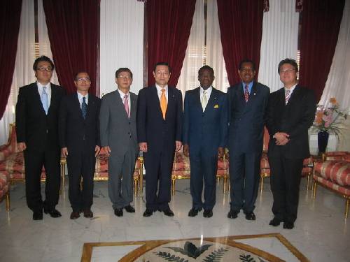 적도기니 및 나이지리아 방문 (2007/07/31)