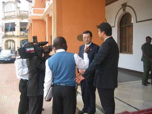 적도기니 및 나이지리아 방문 (2007/07/31) - 포토이미지