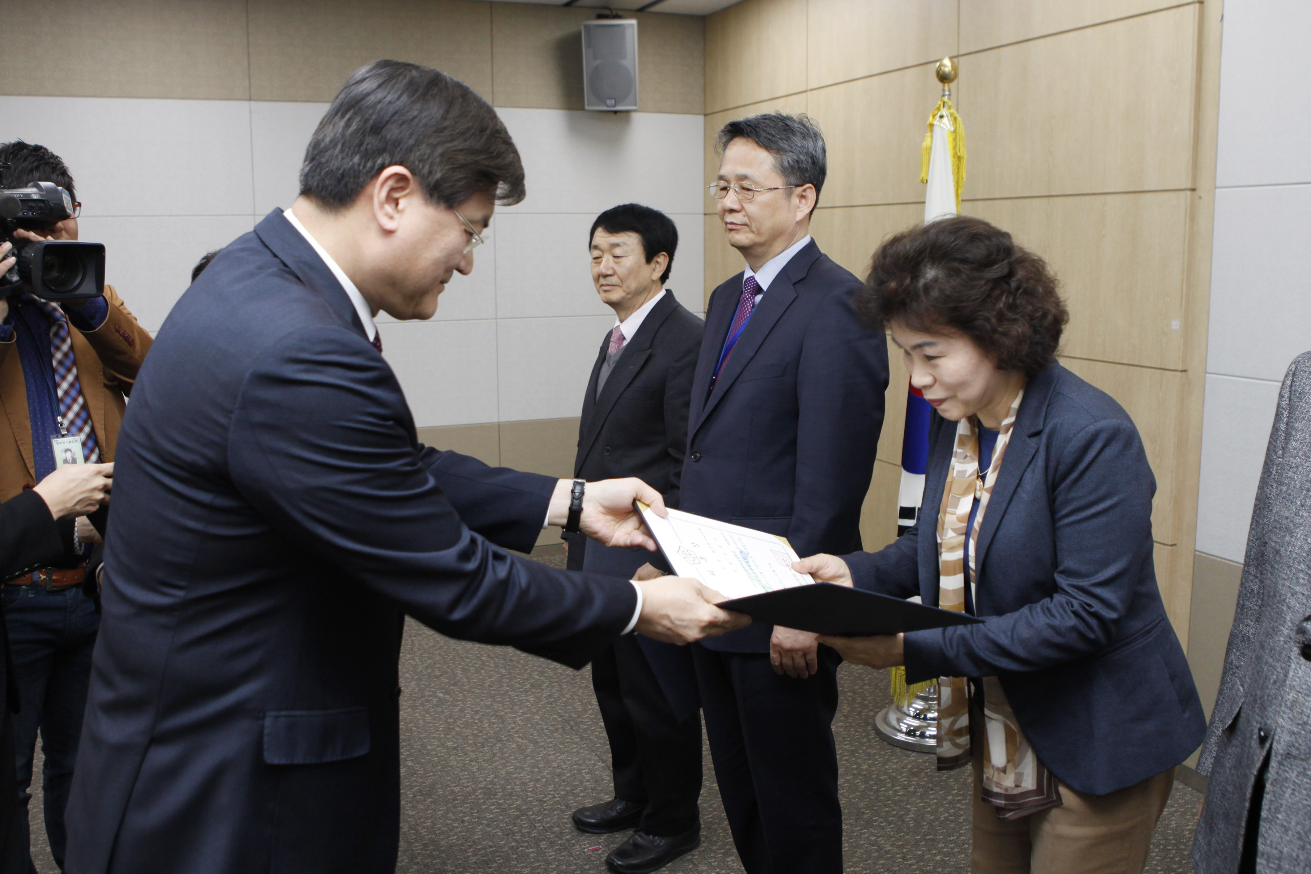 국가교통위원회 의원 위촉장 수여 - 포토이미지