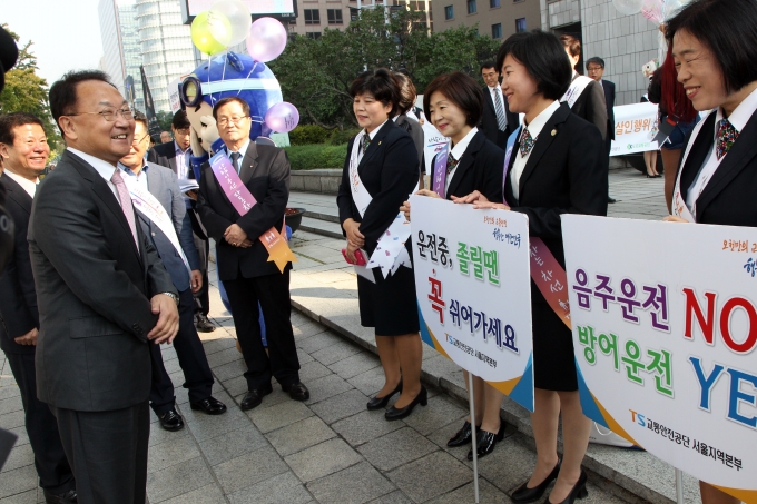 유일호 장관, 교통사고없는 대한민국 만들기 다짐대회 참석 - 포토이미지