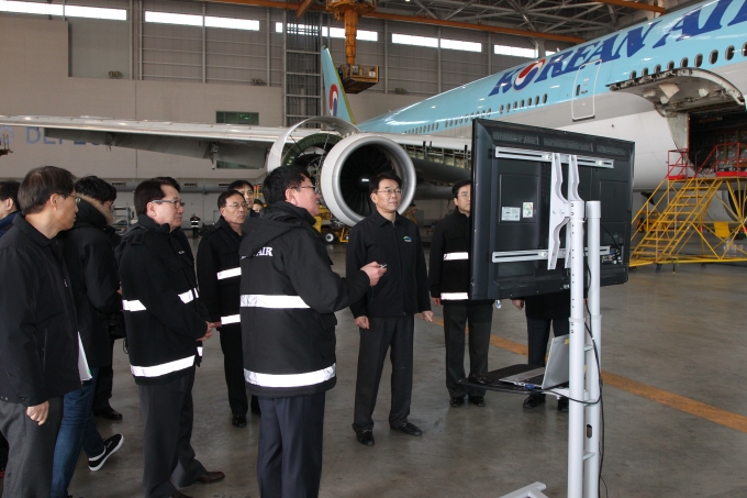 강호인 장관, 설 연휴 인천국제공항 및 김포공항 특별교통대책본부 방문 - 포토이미지
