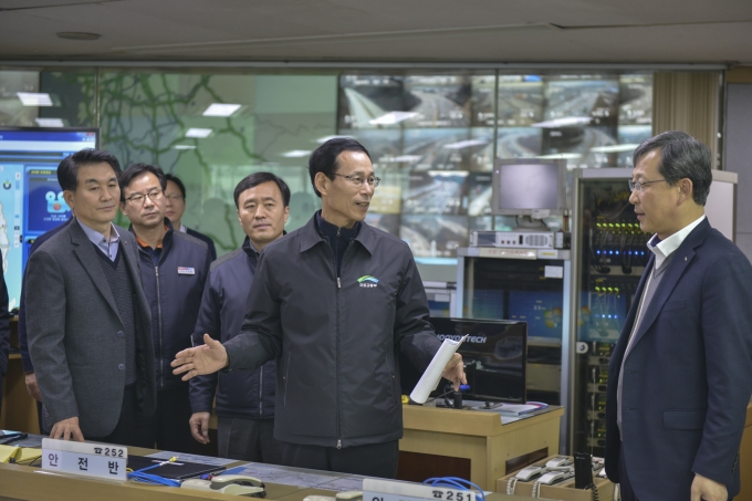 최정호 차관, 북한 도발 및 사이버테러 대비 고속도로 대응태세 점검 - 포토이미지