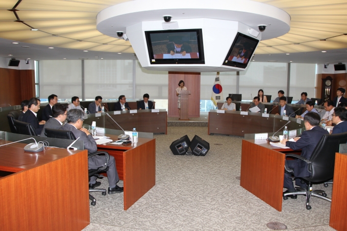 강호인장관, 국토교통 규제개혁 현장점검회의 참석 - 포토이미지