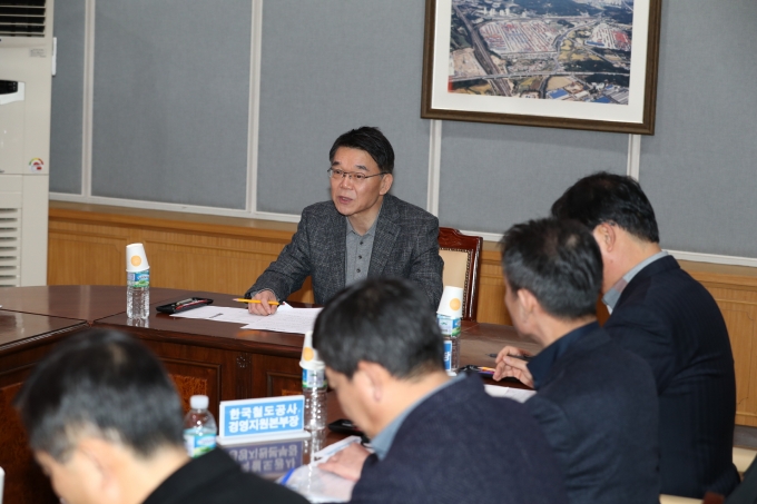 강호인 장관, 철도파업 종료 후 열차운행정상화 계획 점검을 위한 의왕 ICD 방문 - 포토이미지