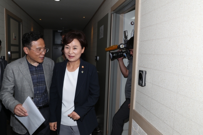 김현미장관, 서민 주거복지 현장 방문 - 포토이미지