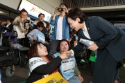 김현미장관, 추석 연휴 특별교통대책 경부고속버스터미널 찾아 점검 - 포토이미지