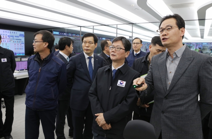 손병석차관, 설기술연구원 인천공항 찾아 화재안전 관련 기술 개발 현황 및 시설물 점검 - 포토이미지