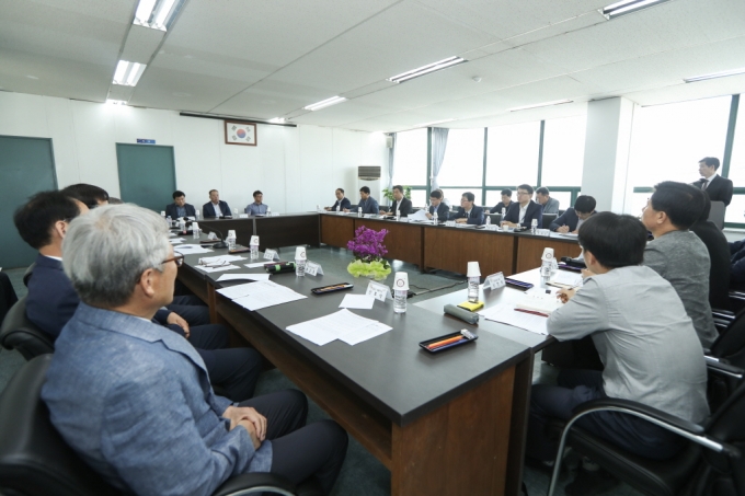 손병석 차관, 충청북도 버스업계 관계자 의견 수렴 노사정 합의사항 적응 이행 요청 - 포토이미지