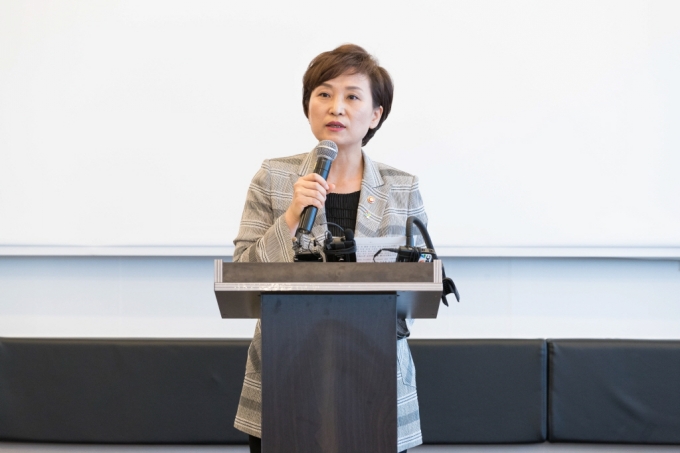 김현미 장관, 기자단 간담회 - 포토이미지