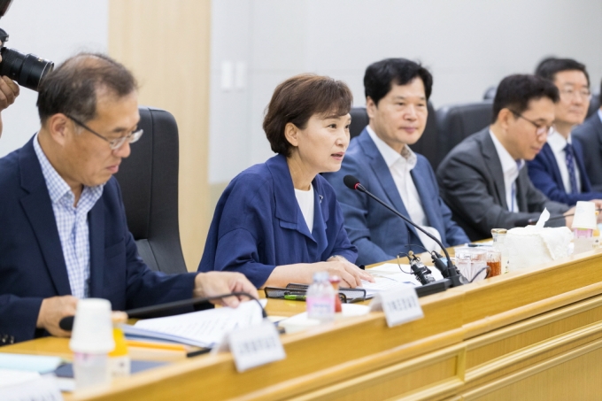 김현미 장관, 국토부 산하 공공기관장 간담회 개최 - 포토이미지