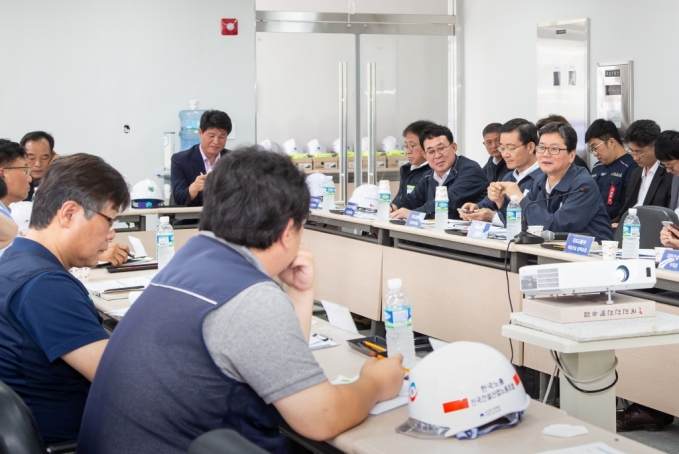 손병석 차관, “건설업계, 근로시간 단축 이행 모범” 역할 강조 - 포토이미지