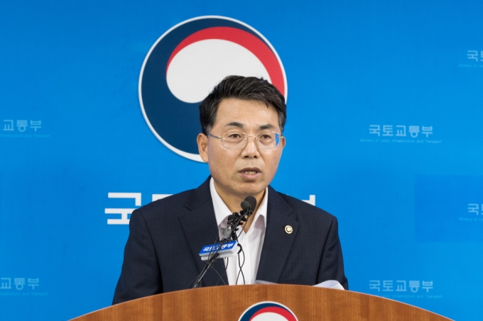김정렬 차관, 진에어 에어인천 면허취소 여부 결정