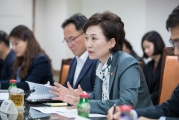 김현미 장관, “청년층 주거 고민 함께 나눠질 것” 지원 강화 약속 - 포토이미지