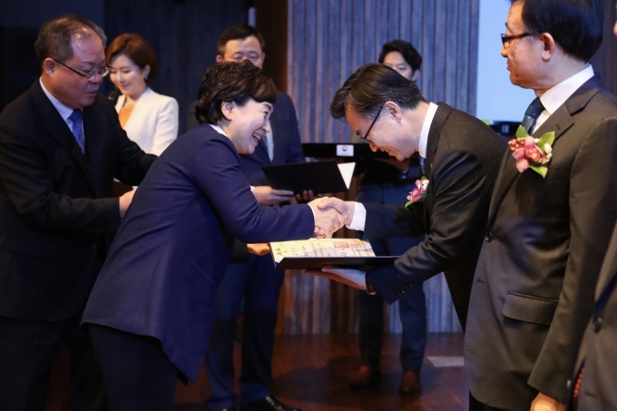 김현미 장관, 2018년 주거복지인 한마당 대회 참석 - 포토이미지