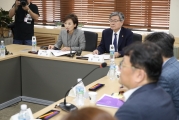 김현미 장관, 버스노조 노동쟁의 조정 신청에 따른 합동 연석회의 개최