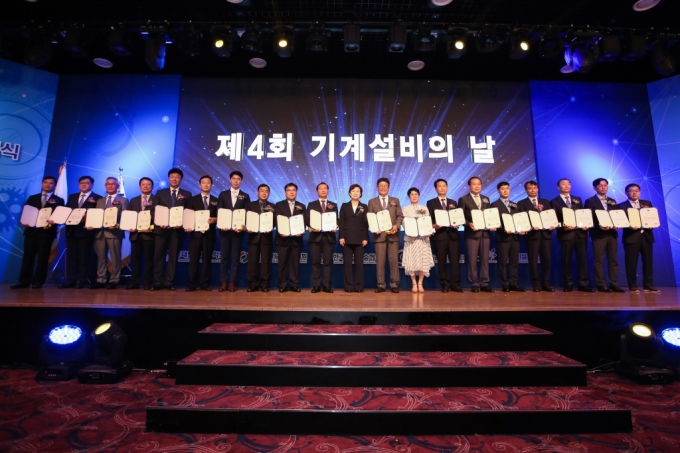 김현미 장관, “기계설비, 건설산업 도약의 견인차” 강조 - 포토이미지