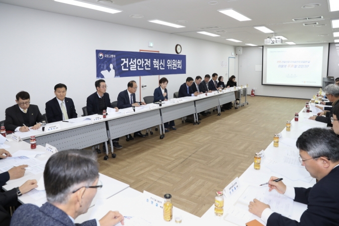 김현미 장관, “안전일터 건설현장 위한 「건설안전 혁신방안」 추진” - 포토이미지