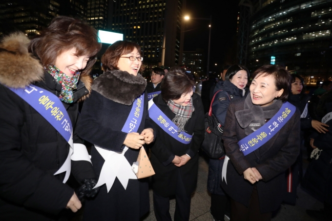 김현미 장관, “연말연시 음주운전 근절” 강조 - 포토이미지