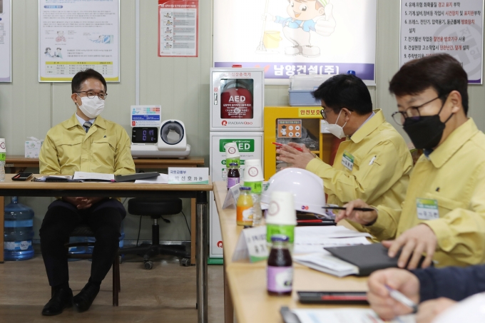 박선호 차관, “공사에 차질이 없도록 방역조치에 만전” 당부 - 포토이미지