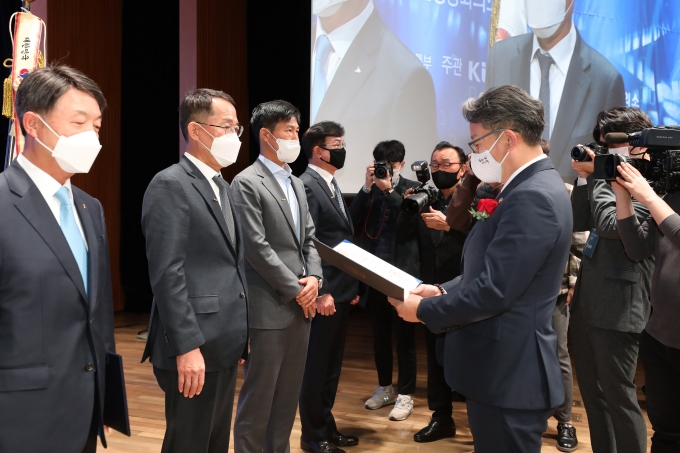 손명수 제2차관 “한국판 뉴딜로 K-스마트 물류 구현” - 포토이미지