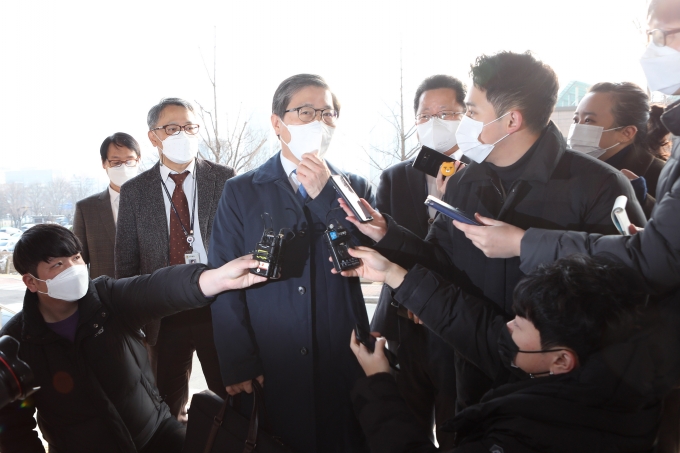 변창흠 장관내정자 출근 - 포토이미지