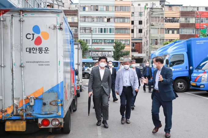 노형욱 장관 택배현장 찾아 - 포토이미지