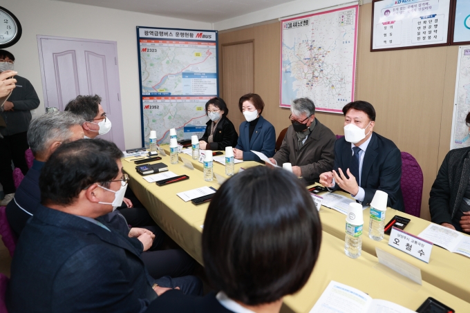 대광위원장, 2층 광역전기버스 현장 점검 - 포토이미지