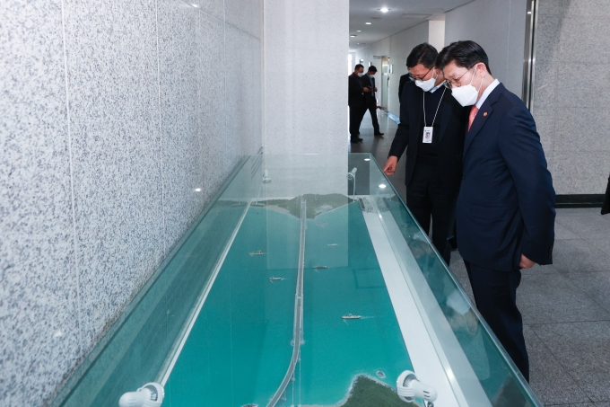 국토부 장관, 익산국토청 점검 - 포토이미지