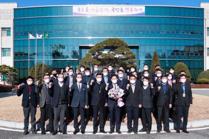 국토부 장관, 익산국토청 점검 - 포토이미지