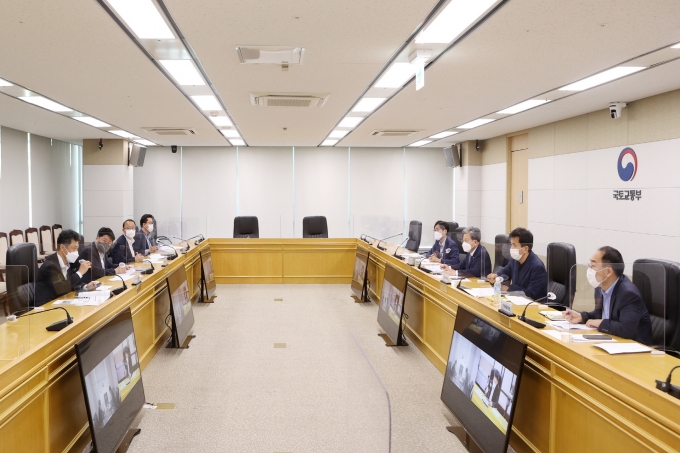 이원재 제1차관, 국토교통 물가안정 TF 회의 - 포토이미지