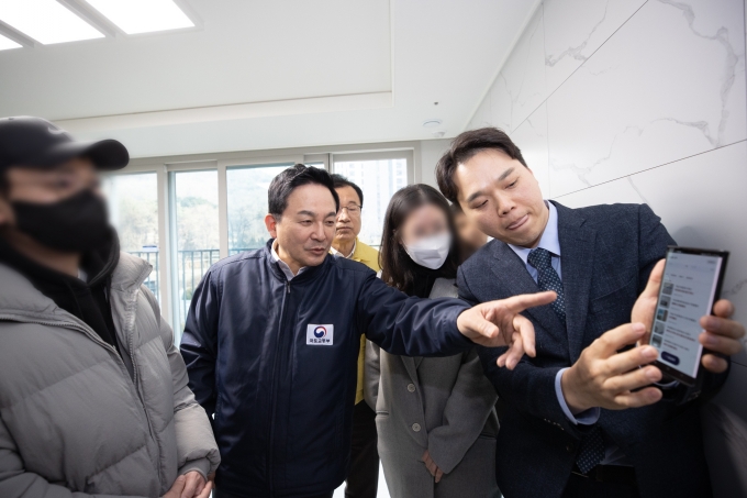 장관님 공공지원민간임대 현장방문 - 포토이미지