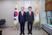 박상우 장관, 이성해 국가철도공단 신임 이사장에 임명장 전수