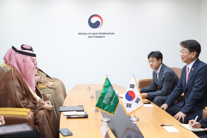 장관님 사우디 상무부 장관 면담 사진 - 포토이미지
