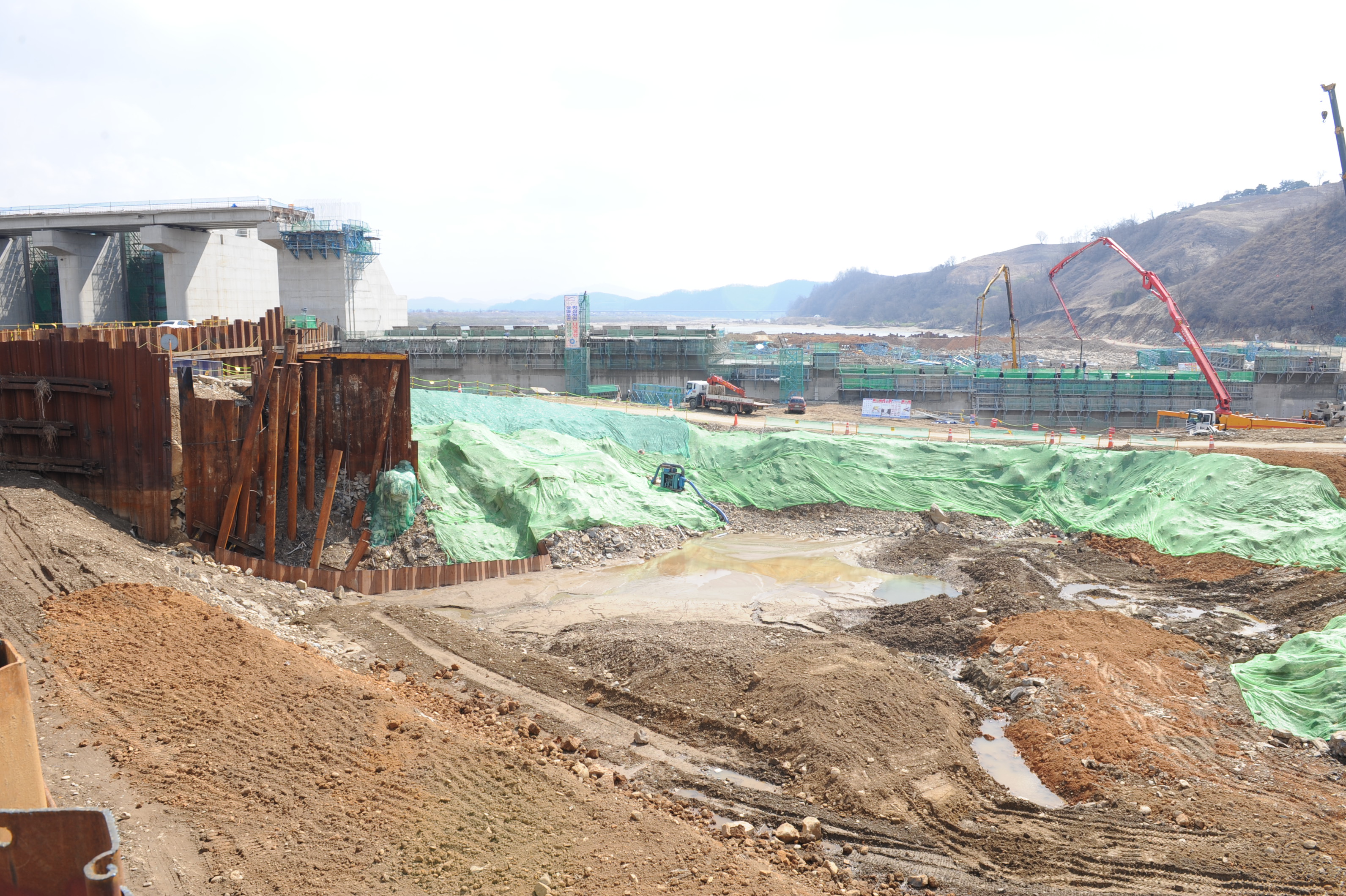 한탄강댐, 군남홍수조절지 현장 안전점검 (정종환장관) - 포토이미지