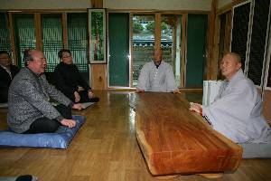 정종환장관, 해인사 주지 스님과의 대화(사진) - 포토이미지