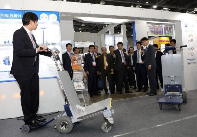 KOREA MAT to exhibit high-tech logistics equipment and technologies opens on the 16th 포토이미지