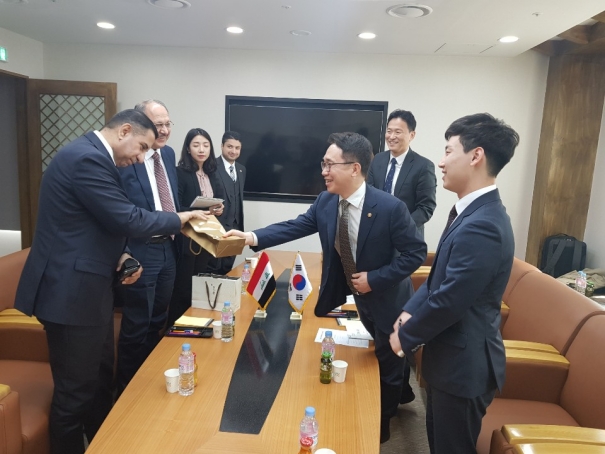 Vice Minister Park Sun-ho, willing to cooperate in reconstruction of Iraq 포토이미지