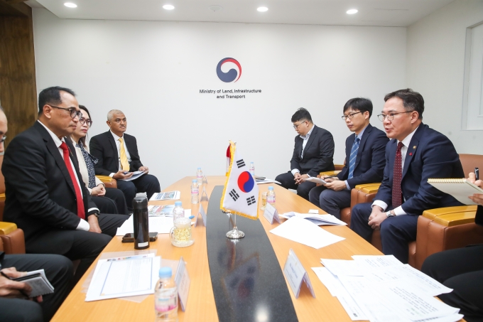 Reinforcing Bilateral Cooperation on Transportation Infrastructure between Korea and Indonesia 포토이미지