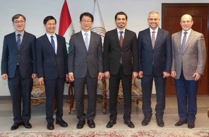 Meeting with Iraqi Minister of Transport Razazzaq Muhaibis al-Saadawi 포토이미지