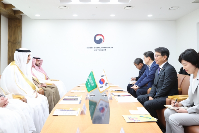 Exploring Ways to Cooperate on Smart Cities 포토이미지