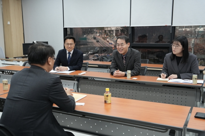 Reinforcing Urban Railway Cooperation between Korea and Vietnam 포토이미지
