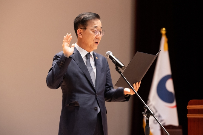 Inauguration Ceremony of MOLIT Minister 포토이미지
