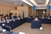 전문건설협회와 간담회를 갖고 있는 서승환 장관
