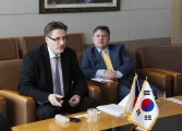여형구 차관과 만난 체코 대사
