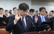 선서하는 서승환 장관