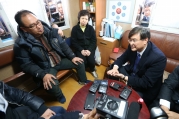 행복주택 사업추진 필요성을 설명하는 서승환 장관